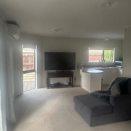 Raceway Getaway Villa New Plymouth Esterno foto