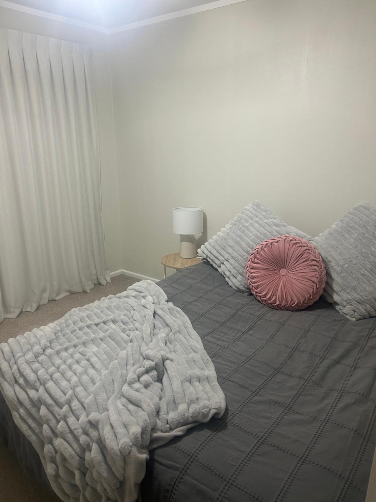 Raceway Getaway Villa New Plymouth Esterno foto