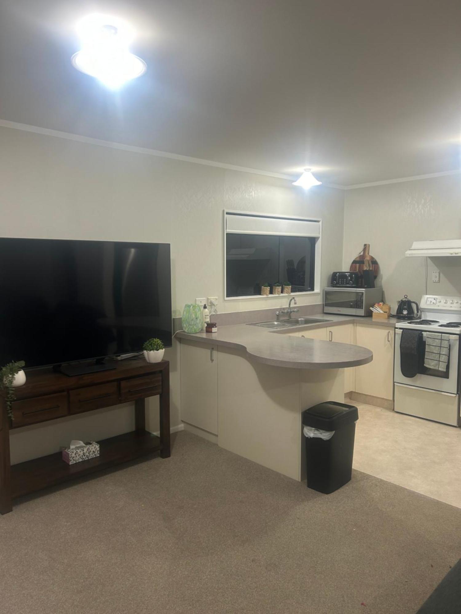 Raceway Getaway Villa New Plymouth Esterno foto